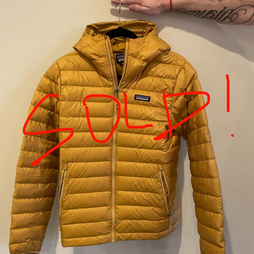 Patagonia Men's Mustard Puffer Down Jacket - Men’s XS or Women’s S
